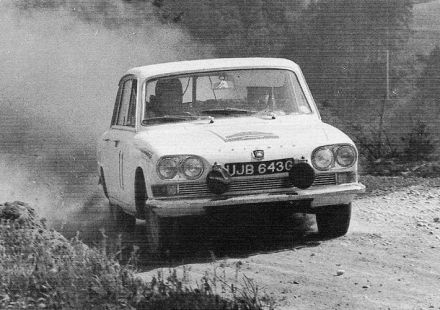 Paddy Hopkirk i Tony Nash – Triumph 2.5 Pi.