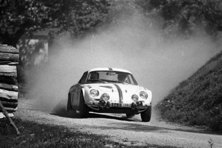 Krzysztof Komornicki i Zygmunt Wiśniowski – Alpine Renault A110.