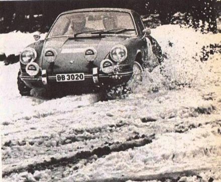 Björn Waldegard i Lars Helmer – Porsche 911 L.