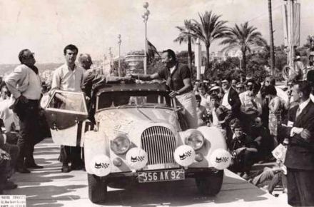 Roger Lamoral i Jacques Savoye – Morgan Plus 8.