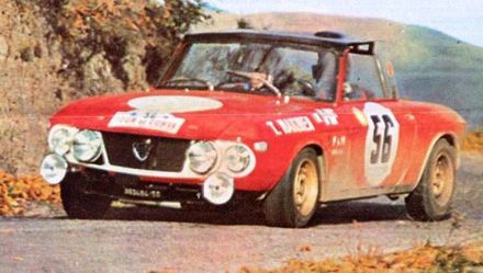 Timo Mäkinen i Paul Easter – Lancia Fulvia. 