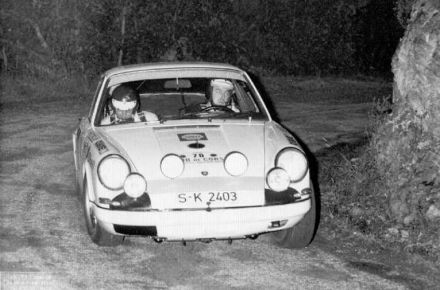 Gerard Larrousse i Maurice Gelin – Porsche 911 R.