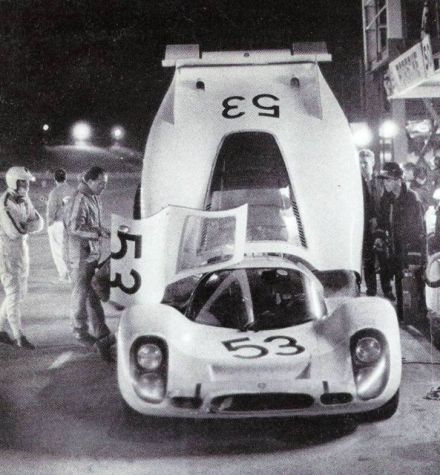 Udo Schütz, Gerhard Mitter i Richard Attwood – Porsche 908 L.