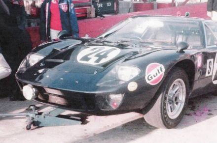 Francis Grant i Dieter Oest – Ford GT 40.