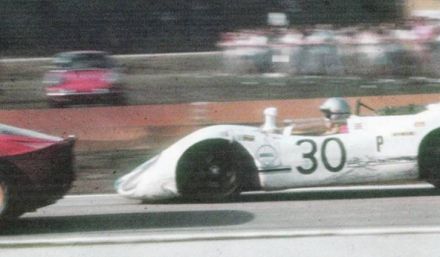 Vic Elford i Richard Attwood – Porsche 908/02.