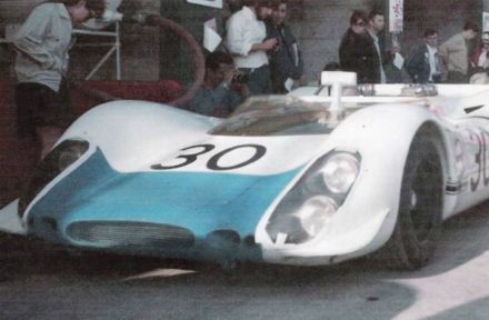 Vic Elford i Richard Attwood – Porsche 908/02.