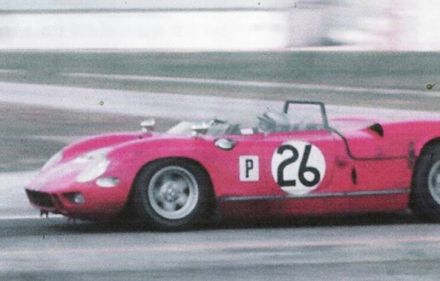Pedro Rodriguez i Chuck Parsons – Ferrari 250 P.