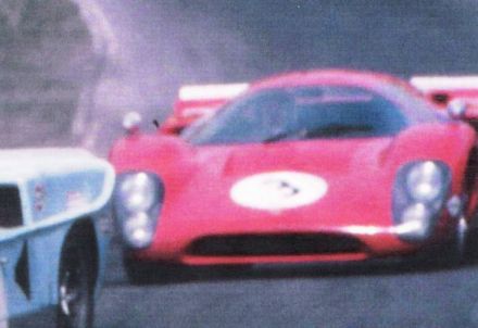 Jo Bonnier i Herbert Müller – Lola T70 Mk.3B Chevrolet.