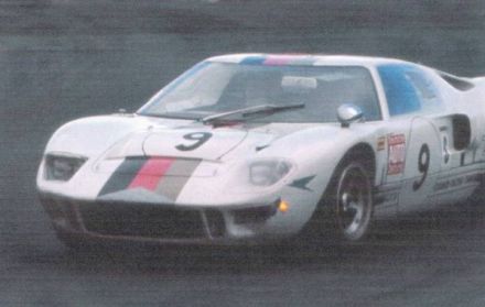 Helmut Kelleners i Reinhold Jöst – Ford GT 40.