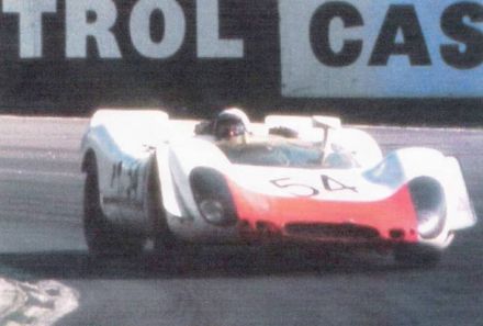 Gerhard Mitter i Udo Schütz – Porsche 908/02.