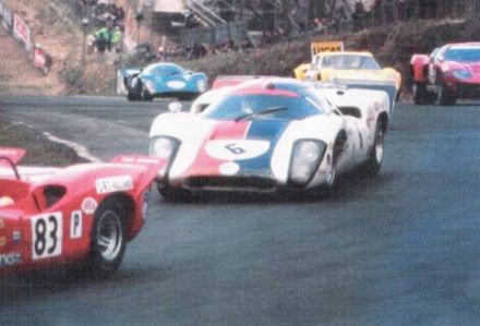 Robin Widdows i Ulf Norinder – Lola T70 Mk.3B Chevrolet.