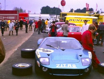 Jean Pierre Hanrioud i Dominique Martin – Ford GT 40.