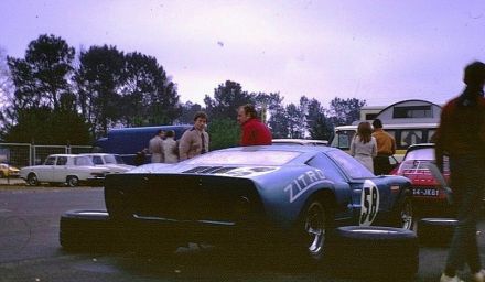 Jean Pierre Hanrioud i Dominique Martin – Ford GT 40.