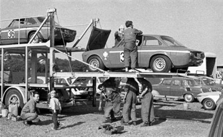 Fabryczny zespół Alfa Romeo - 1969
