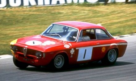 Enrico Pinto i Rhoddy Harvey Bailey – Alfa Romeo 1300 GTA Junior.