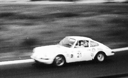 Toine Hezemans i Gijs van Lennep – Porsche 911.