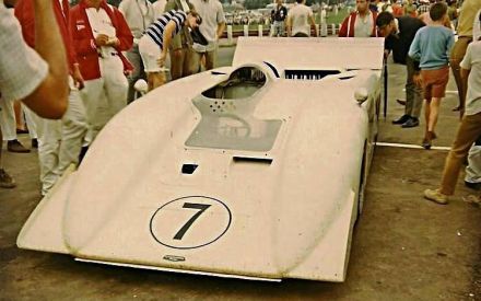 John Surtees – Chaparral 2H Chevrolet.