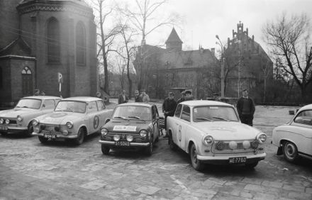 A.Przybyłowski i Jacek Żukowski, Andrzej Świder i Lucjan Kura, Jacek Magiera i Jacek Pajor – Trabanty 601, Maciej Jasiński i Joanna Jasińska – Honda N 600.