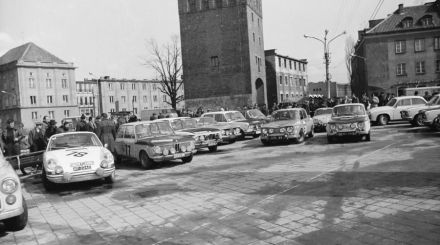 Tadeusz Kudłaty i Włodzimierz Kobrycht – BMW 1600 Ti, Włodzimierz Markowski i Janusz Stawiński – Porsche 912.