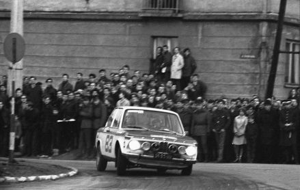 Krzysztof Strykier i Błażej Krupa – BMW 2002 Ti.