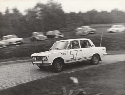 Ryszard Żyszkowski i Andrzej Gieysztor – Polski Fiat 125p/1500.