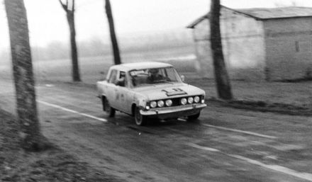 Wojciech Młyńczyk i Piotr Dąbrowski – Polski Fiat 125p.