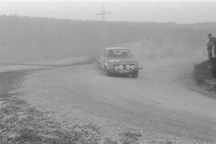  Achim Warmbold i Peter Linzen – BMW 2002 Ti.
