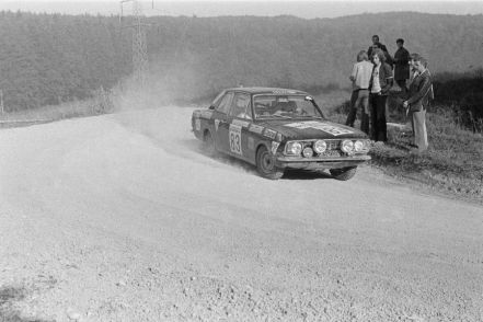 Ford Cortina