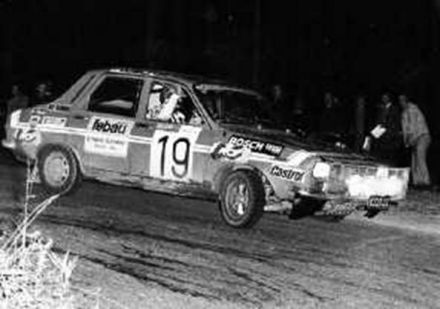 Wolfram Isoop i Helmut Neverla na samochodzie Renault 12 Gordini.