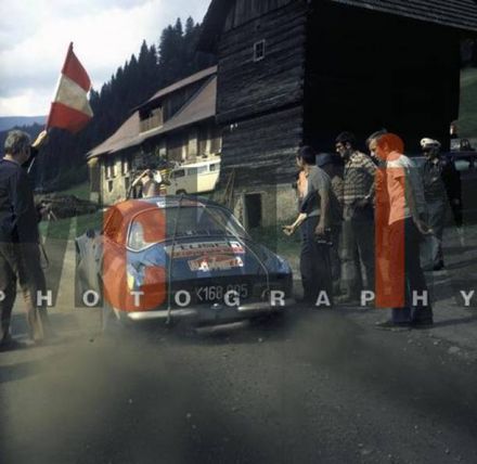Klaus Rüssling i Wolfgang Weiss na samochodzie Alpine Renault A 110 / 1600.