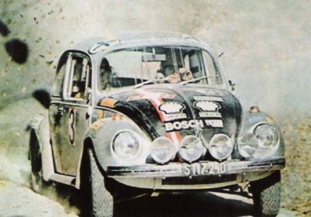 Günther Janger i Harald Gottlieb na samochodzie VW 1302 S.
