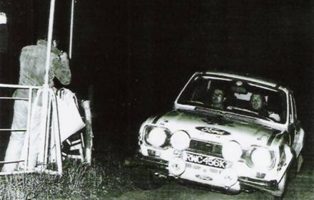 Gilbert Staepelare i Andre Aerts na samochodzie Ford Escort RS 1600.