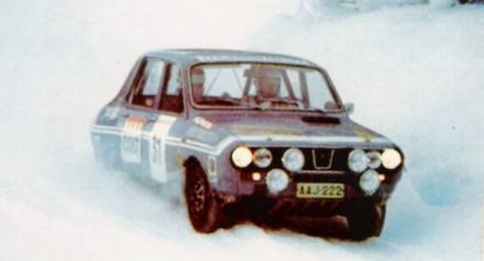 Pentti Airikkala na samochodzie Renault 12 Gordini.