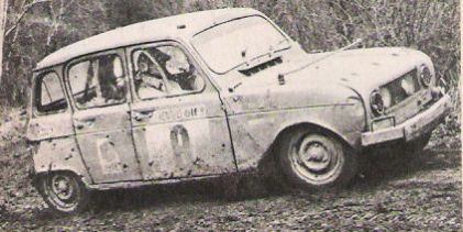 Fischer na samochodzie Renault 4.