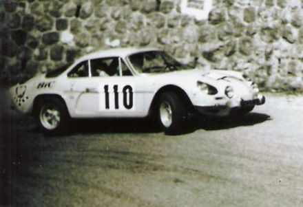 J.C.Lefevre na samochodzie Alpine Renault A 110.