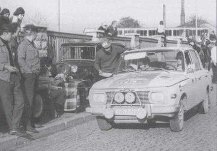 Bernd Urban i Bernd Malsch na samochodzie Wartburg 353.