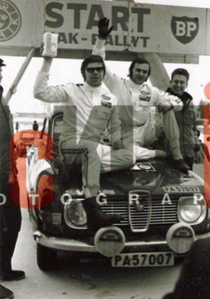 Zwycięzcy rajdu: Stig Blomqvist i Arne Hertz na samochodzie Saab 96 V4.