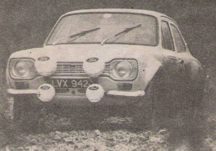 Roger Clark i Tony Mason na samochodzie Ford Escort RS 1600.