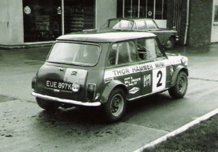 Will Sparrow i N.Raeburn na samochodzie Mini 1275 GT Clubman.