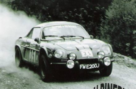 Smith na samochodzie Alpine Renault A 110.