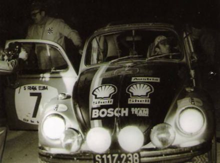 Janger i Maggliolone na samochodzie VW 1302S.