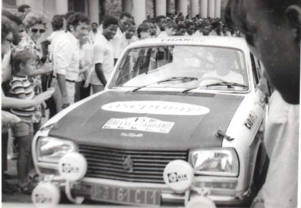 Palayer i Derolland na samochodzie Peugeot 304.