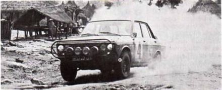 Shektar Mehta i Andy Dawson na samochodzie Datsun 1600 SSS gr.2.