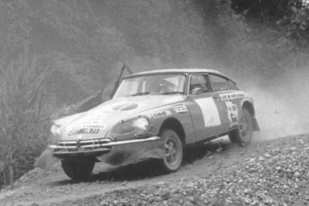 Neyret i Terramorsi na samochodzie Citroen DS. 23 coupe Proto gr.5.