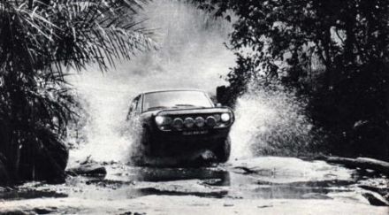 Shektar Mehta i Andy Dawson na samochodzie Datsun 1600 SSS gr.2.