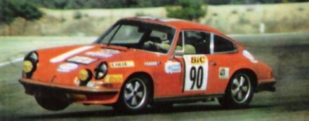 Raymond Touroul i Pierre Lafont na samochodzie Porsche 911 S.
