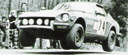 Tony Fall na samochodzie Datsun 240 Z.
