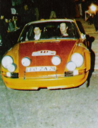 Sobiesław Zasada i Ryszard Żyszkowski na samochodzie Porsche 911S. 