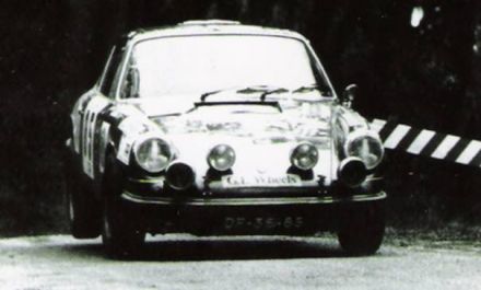 Porsche 911S.