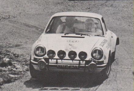 Eladio Doncel i Antonio Mantecon – Porsche 911S.